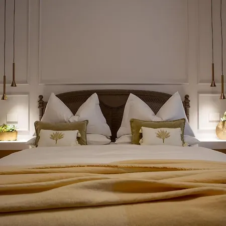 Corti - 1 Min Walk To And Parking Cernobbio