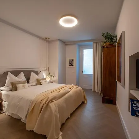 Corti - 1 Min Walk To And Parking Daire *