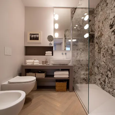 Apartament Corti - 1 Min Walk To And Parking