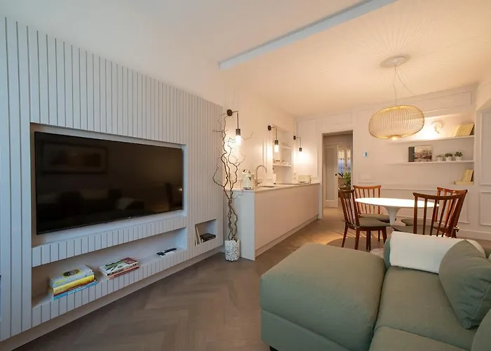 Corti - 1 Min Walk To And Parking Appartamento Cernobbio